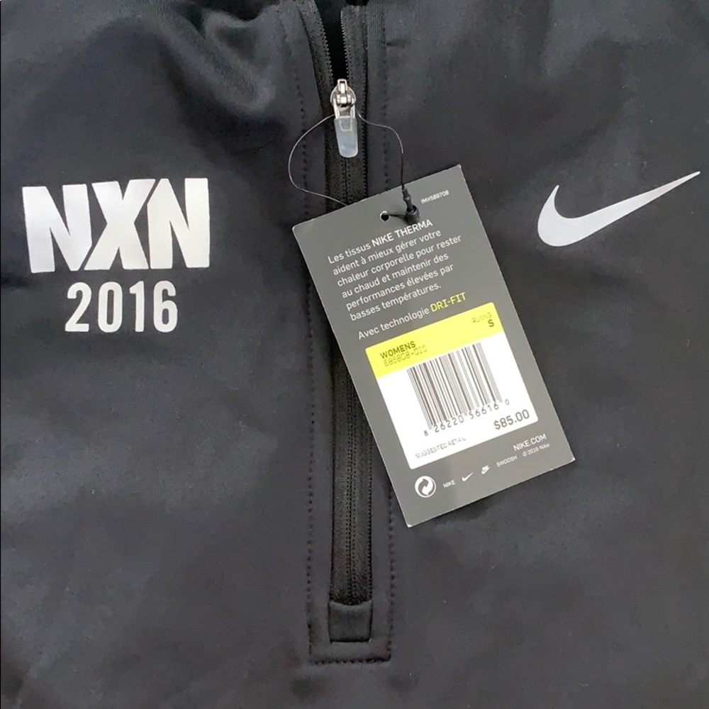 Nike Therma Women’s Hooded Sweater